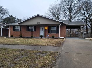 1813 Night Dr, Florissant, MO