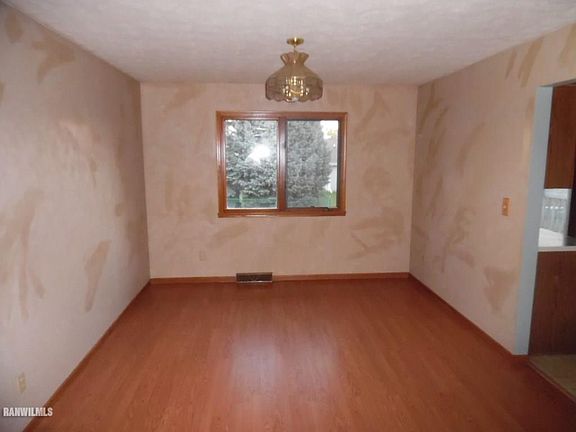 5th image of 6452 Sawgrass Dr