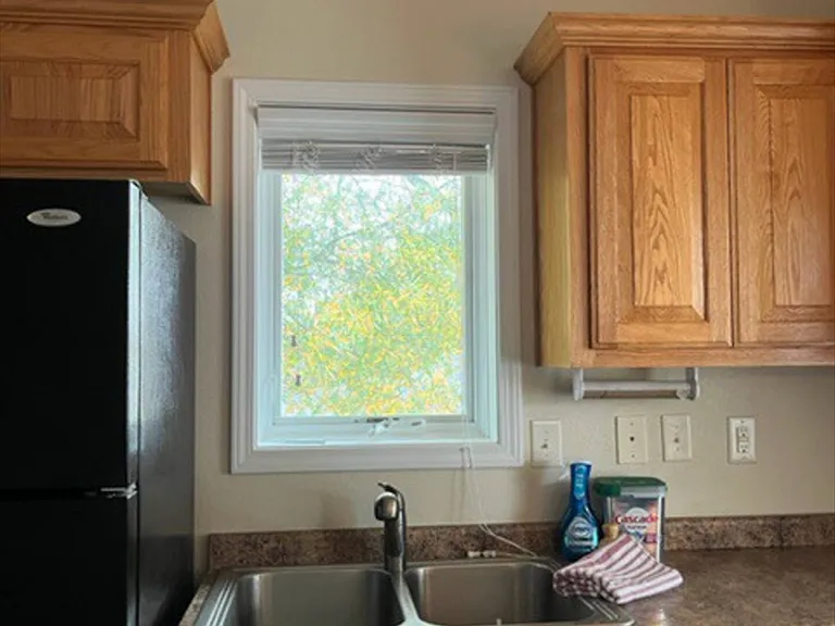 1211 E Ridgeway Dr — Photo 5