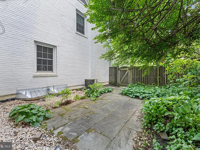 5121 Baltan Rd — Photo 43