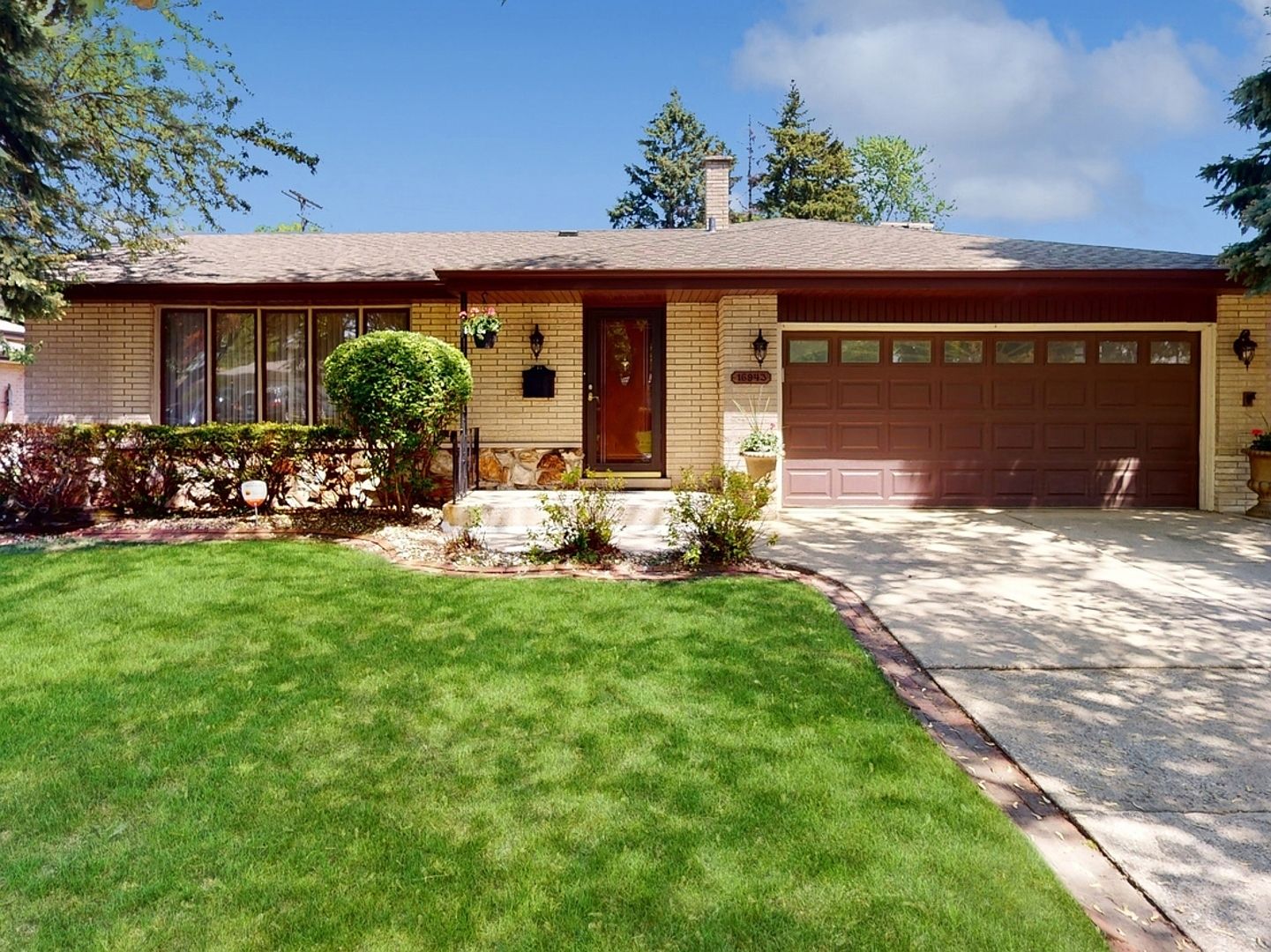 16943 Kimbark Ave, South Holland, IL 60473 Zillow