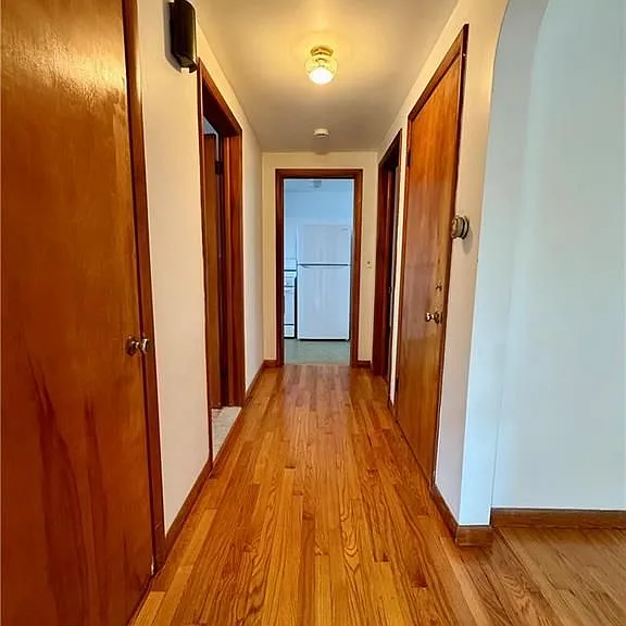 25 Thurston Ave — Photo 7