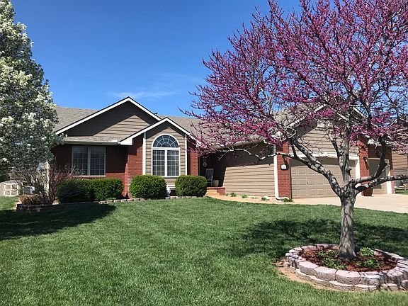 2nd image of 500 E Eastwood Dr