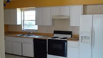 2nd image of 3810 Anthony Ln