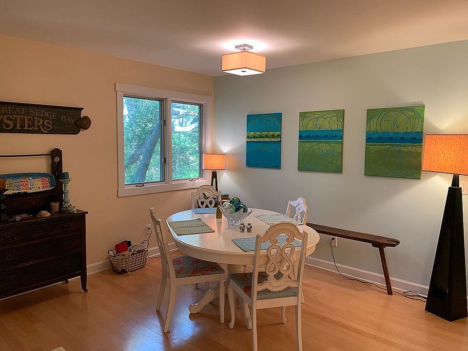 dining can switch w/ living