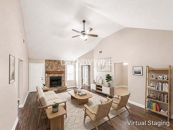 3rd image of 7626 Didwell Ct