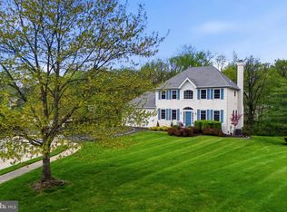 148 Chinaberry Dr, Lafayette Hill, PA 19444