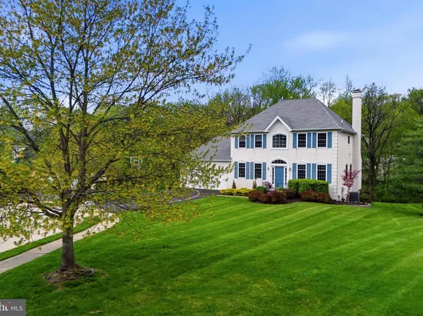 148 Chinaberry Dr, Lafayette Hill, PA 19444