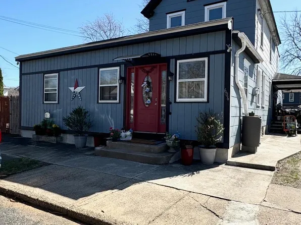 606 W 2nd St, Florence, NJ 08518