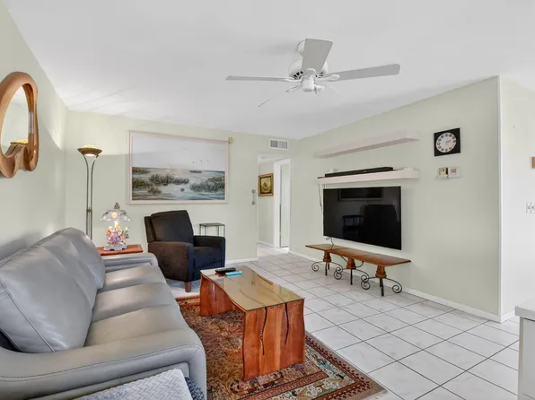 3320 Lake Osborne Drive #102, Lake Worth Beach, FL 33461