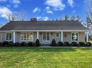10416 Tanager Trl, Brecksville, OH