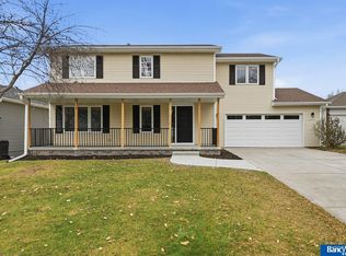 3016 Oneil Pl, Lincoln, NE 68516