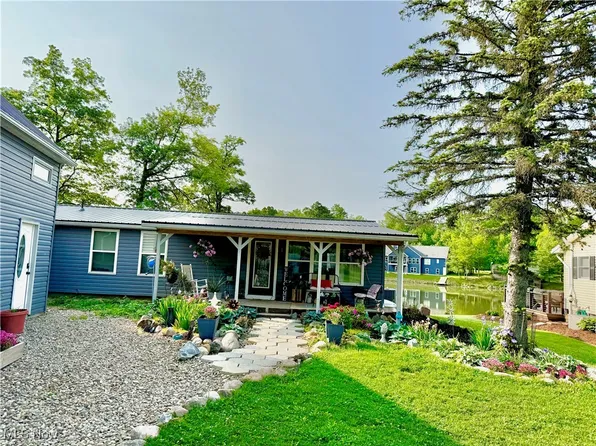 3332 Acuminata Dr, West Salem, OH 44287