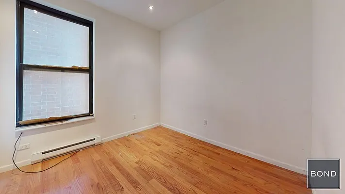 Rented by Bond New York | media 4