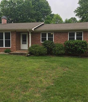 2nd image of 1801 N Creek Ct