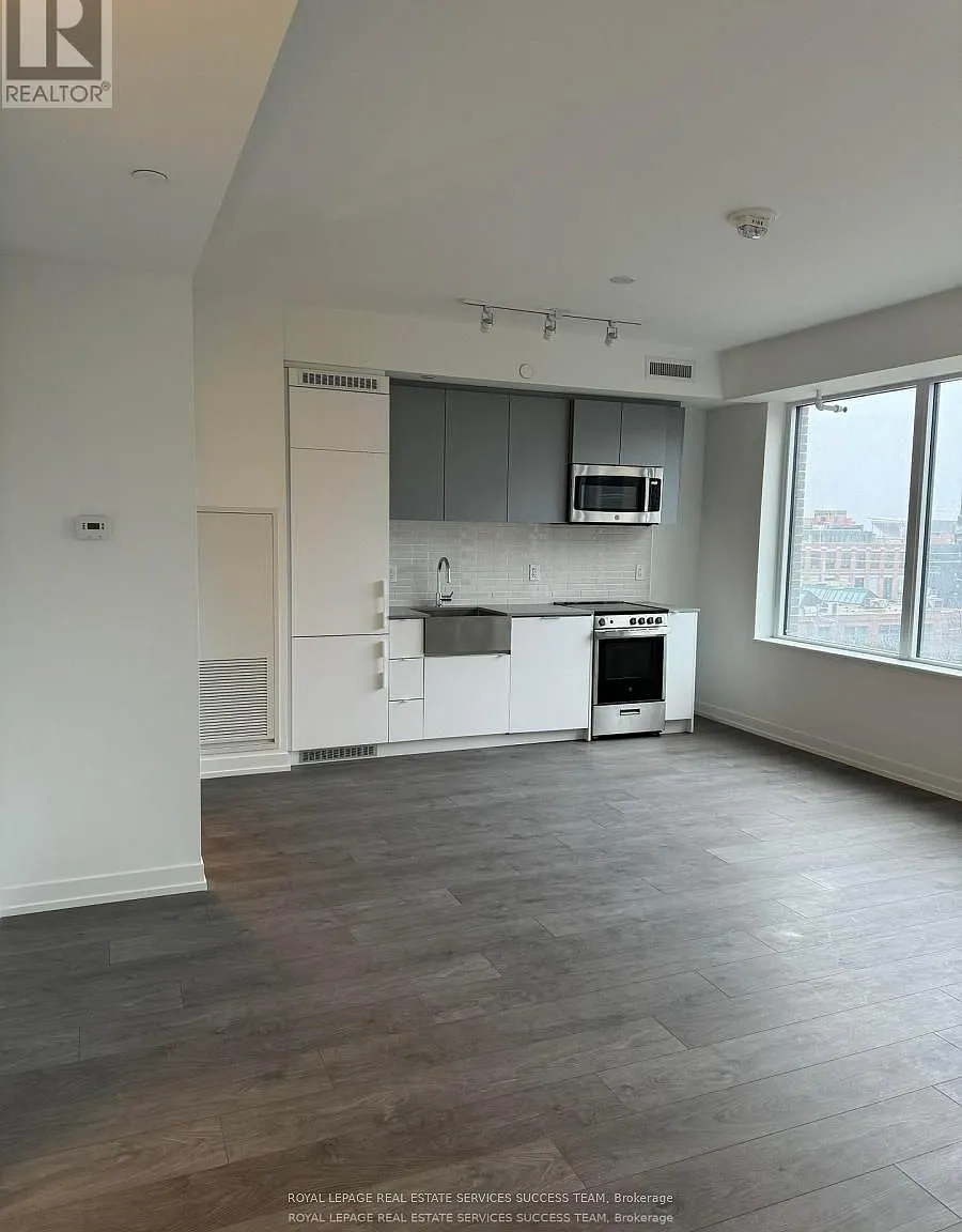 2 bed, $2,900 — Photo 2