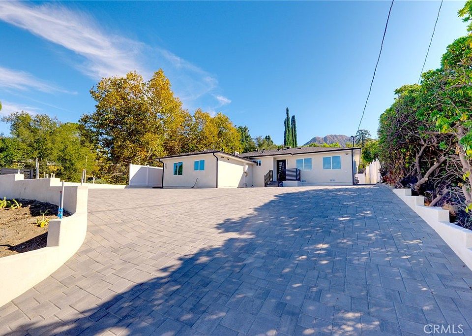 1st image of 10904 Tujunga Canyon Blvd