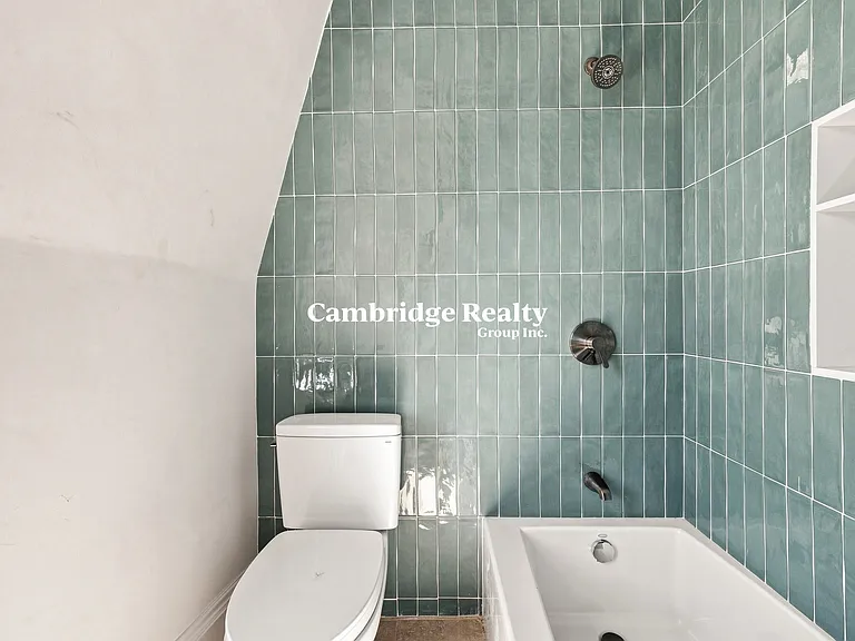 54 Harvard St #3T — Photo 11