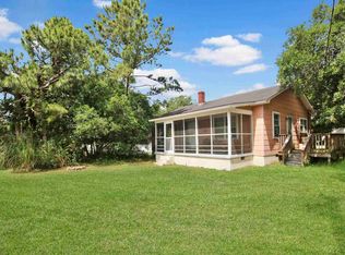 20 N Pinewood Dr, Myrtle Beach, SC 29575