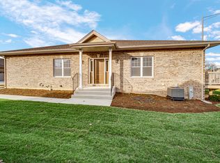 532 N Woodland Ct, Addison, IL 60101