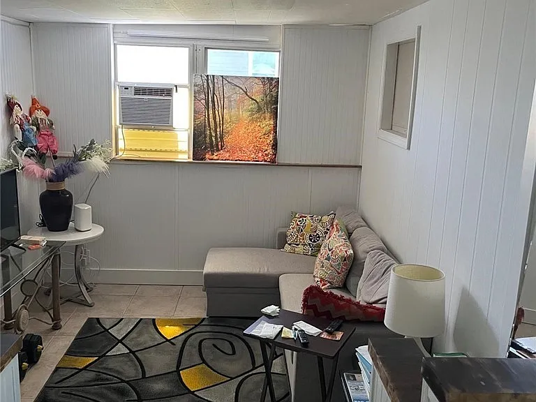615 Bougainvillea Ct — Photo 2
