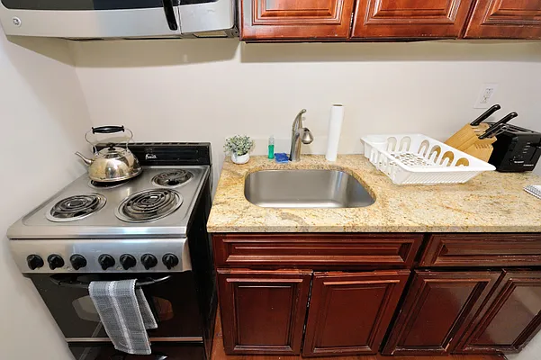 Rented by Corcoran | media 54