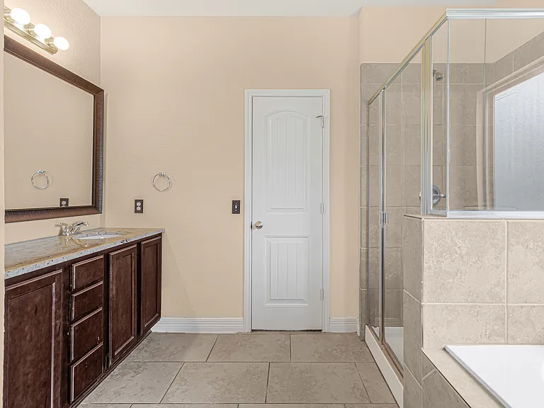 5488 Devonwood St — Photo 19