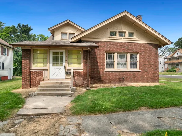 340 Oakwood Ave, Rockford, IL 61101