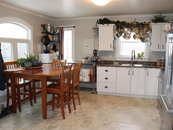 5th image of 59 Gull Pond Road