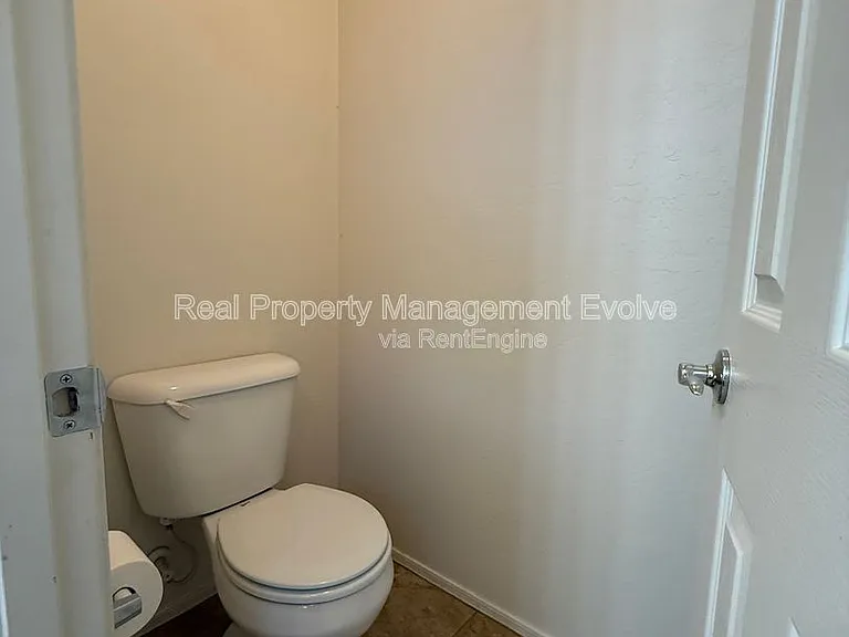 9854 E Escondido Ave — Photo 20
