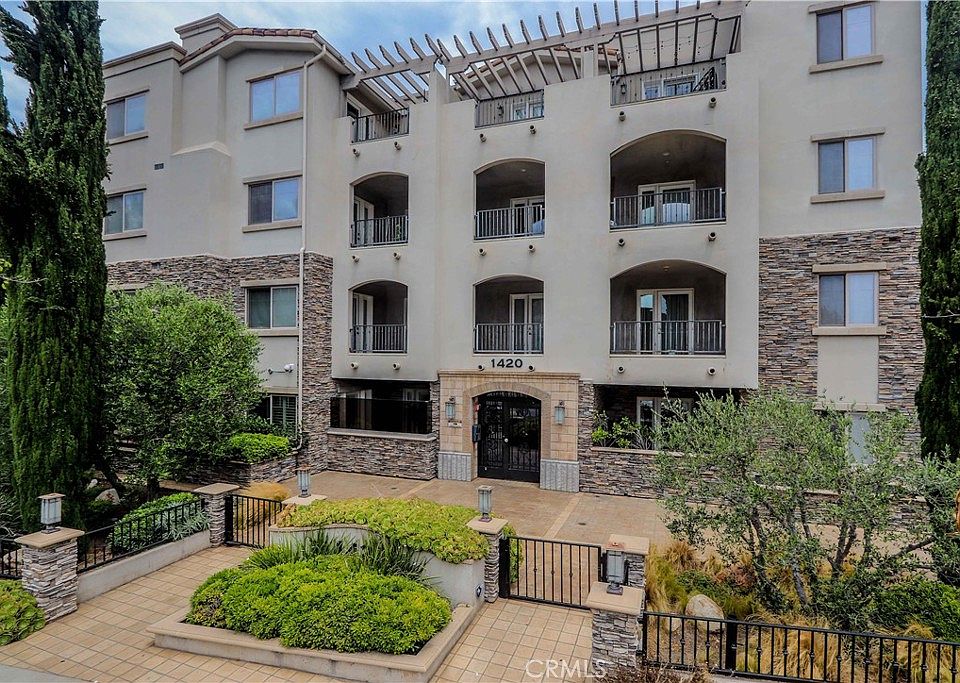 1st image of 1420 Bundy Dr APT 105