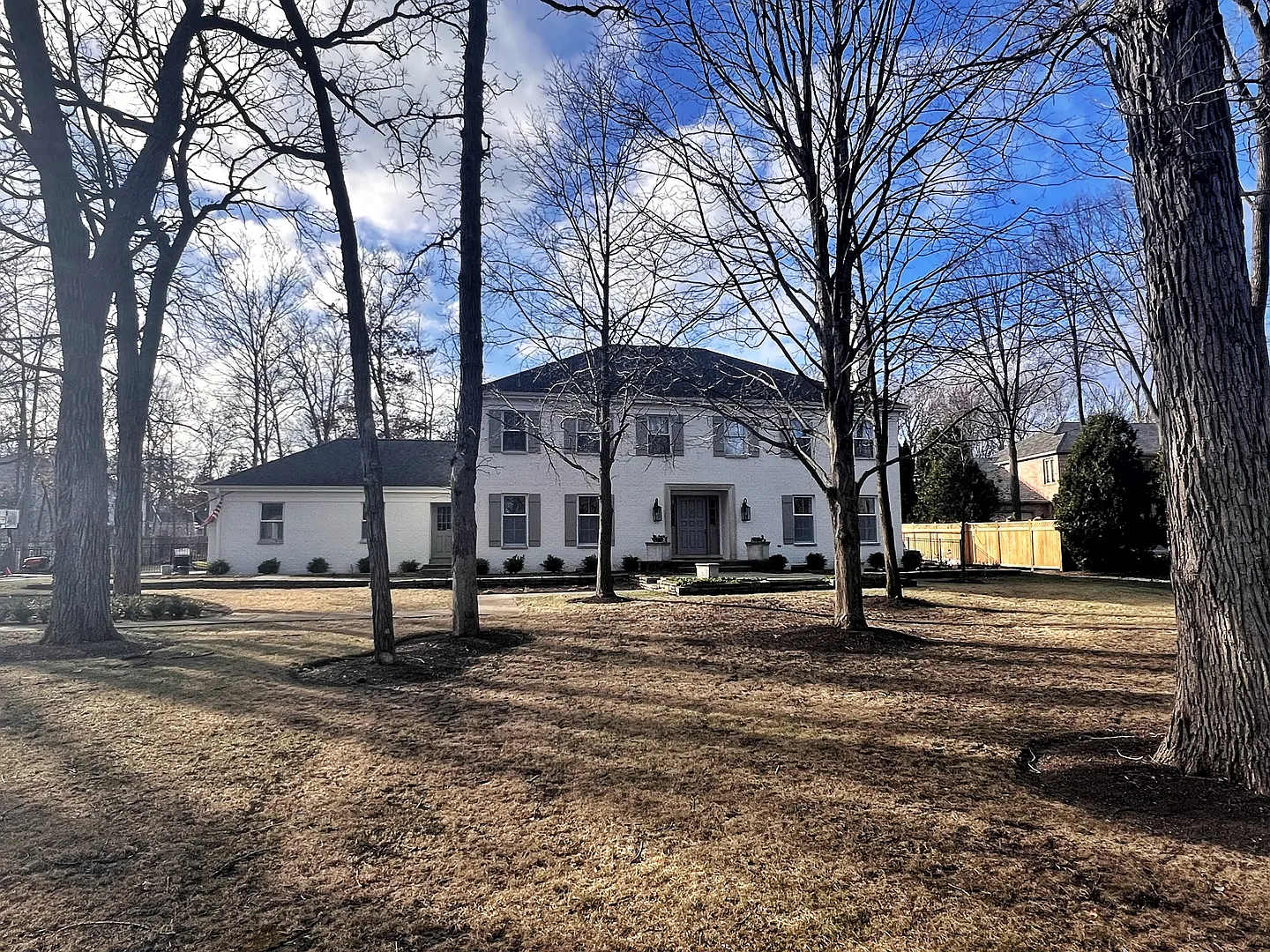 560 Turicum Rd photo 1