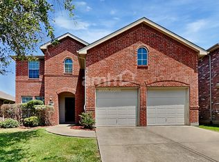 310 Highland Meadows Dr, Wylie, TX 75098