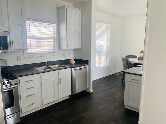 4th image of 3833 N Fairview Ave #53