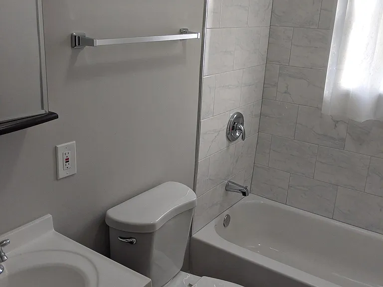 3706 Hereford St — Photo 5