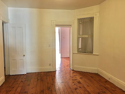 2nd image of 380 Bergen St #3