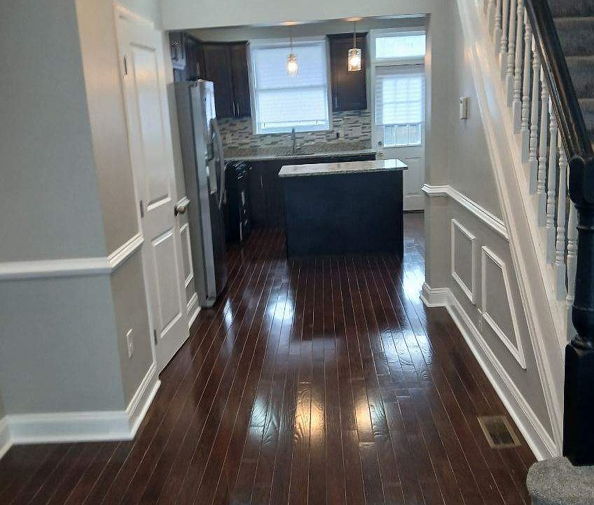 2nd image of 1733 Cliftview Ave