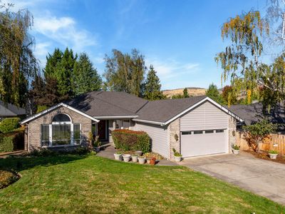 2417 Meadowcreek Dr, Medford, OR, 97504