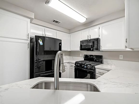 2nd image of 30262 Sunbreeze Bay Ln #F