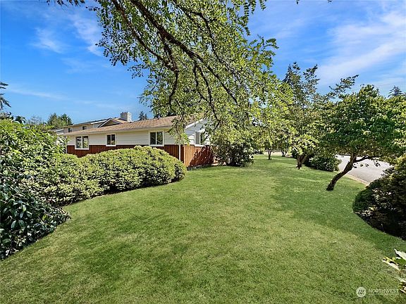 3rd image of 7220 14th Avenue NE