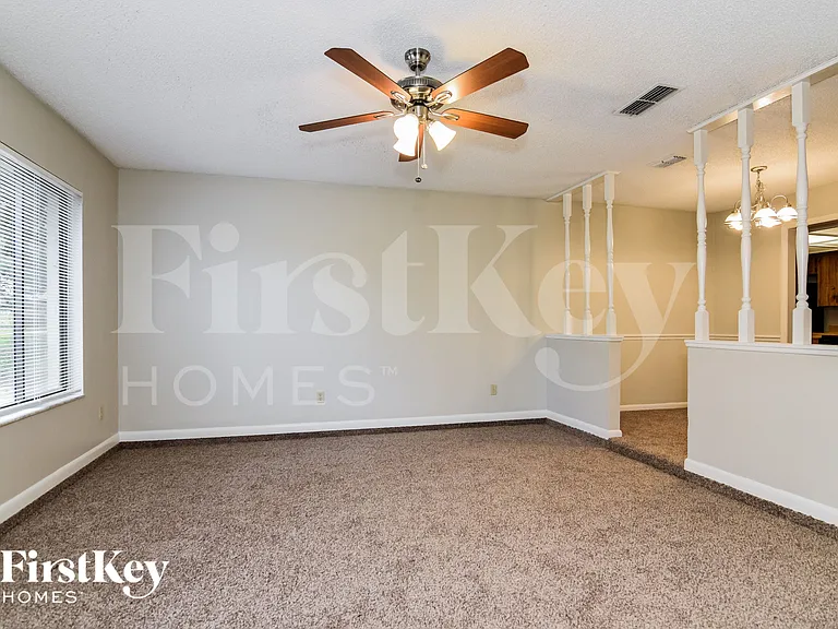 5017 Kingswood Dr — Photo 9