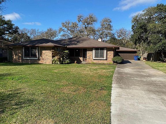 2nd image of 17 Robinhood Ln