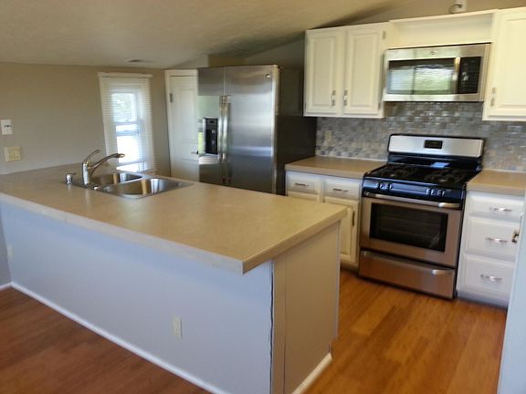 3rd image of 210 S Adams St #210