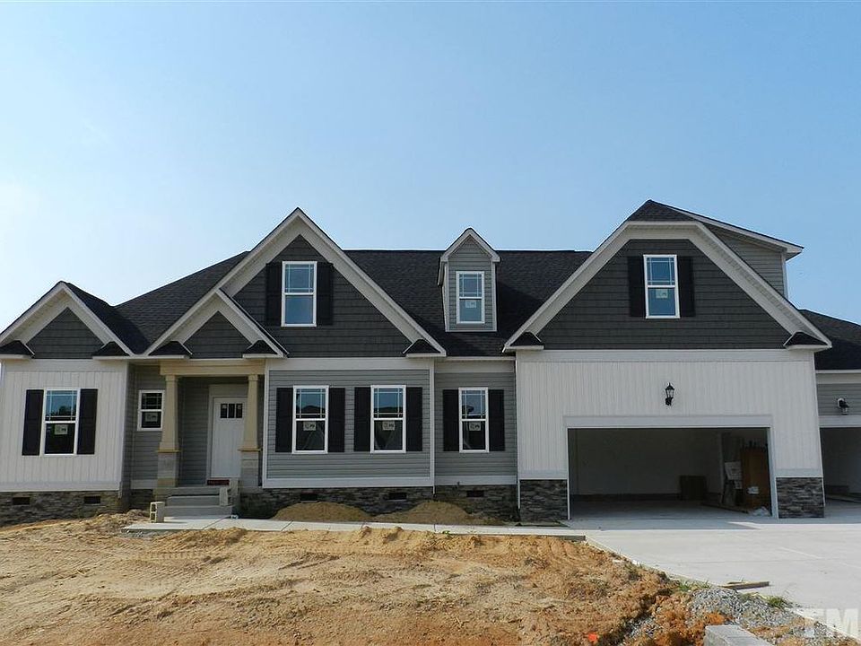 1st image of 16 Breadnut Dr