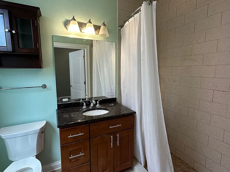 1334 W Morse Ave #303 — Photo 5