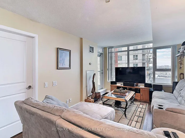190 Borough Dr #2011 — Photo 10