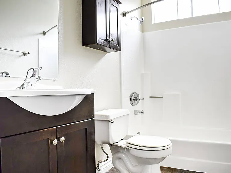 1010 Raleigh Street — Photo 7