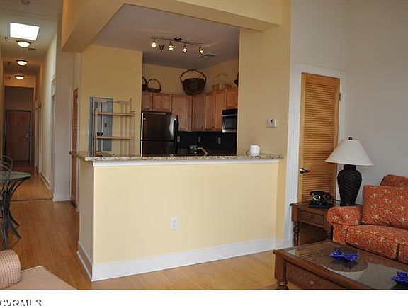 5th image of 110 W Marshall St #U31