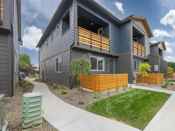1420 N Cole Cottage Ln, Boise, ID 83704