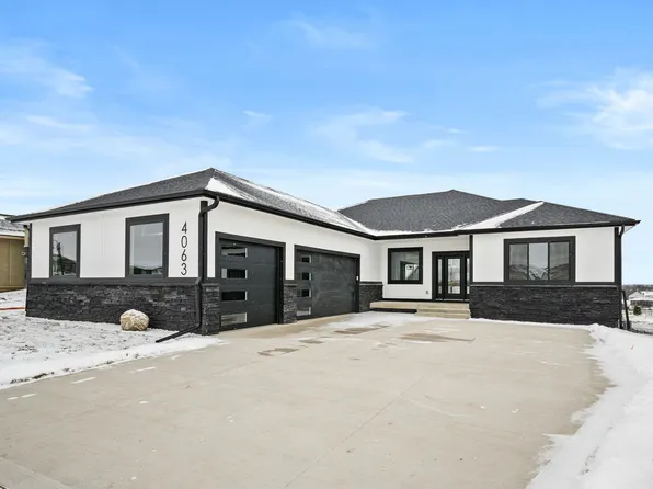 4063 Westgate Pkwy, Clive, IA 50325